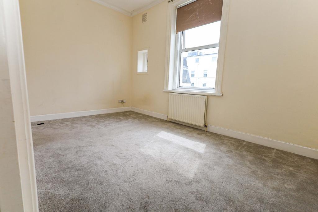 Apartment in Bournemouth - View 3