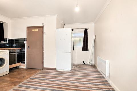 1 bedroom apartment to rent, Cheltenham Road, London E10