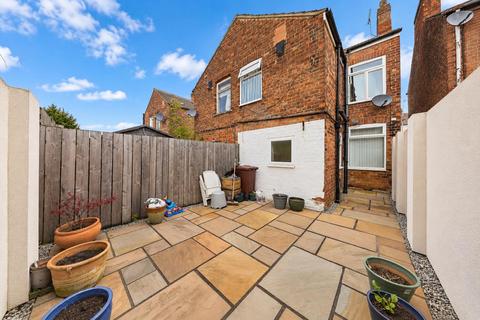 2 bedroom end of terrace house for sale, Clumber Street, Hull