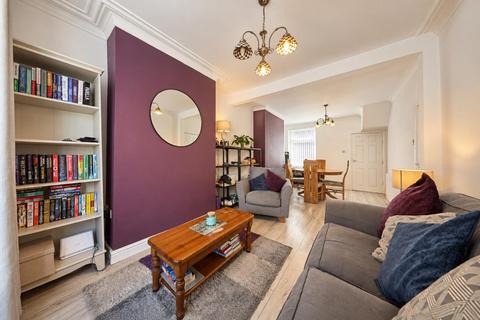 2 bedroom end of terrace house for sale, Clumber Street, Hull