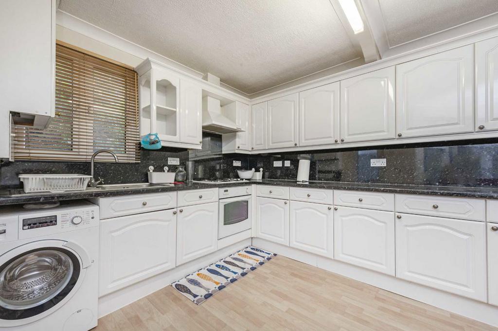 House in London - View 4