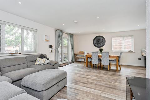 4 bedroom detached house for sale, Walnut Close, Burgess Hill