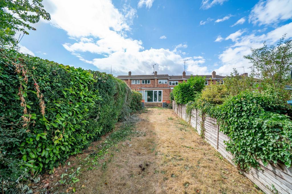 House in Luton - View 4