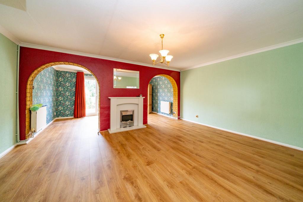 House in Luton - View 5