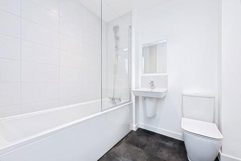 1 bedroom flat for sale, Chobham Road, Frimley, Camberley, Surrey, GU16