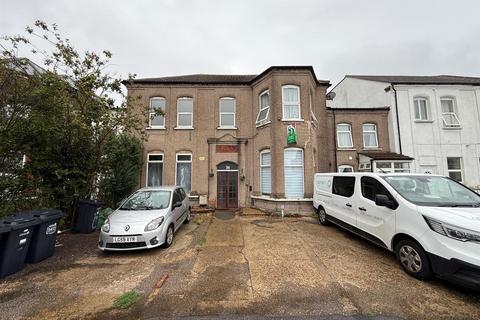 undefined, Aldborough Road South, Seven Kings