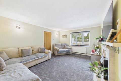 4 bedroom detached house for sale, Nightingale Close, Farnborough, Hampshire, GU14