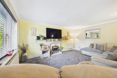 4 bedroom detached house for sale, Nightingale Close, Farnborough, Hampshire, GU14