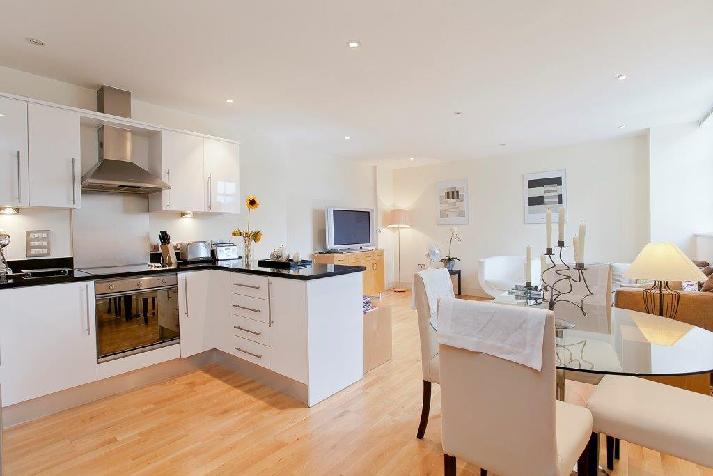 Apartment in Westminster - View 5