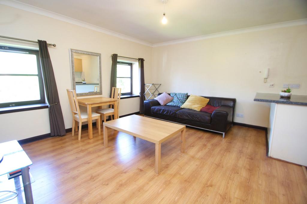 Apartment in Glasgow - View 2