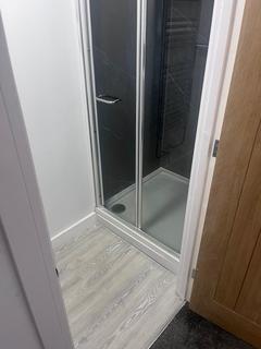 1 bedroom apartment to rent, Ilmington Close, Redditch, B98