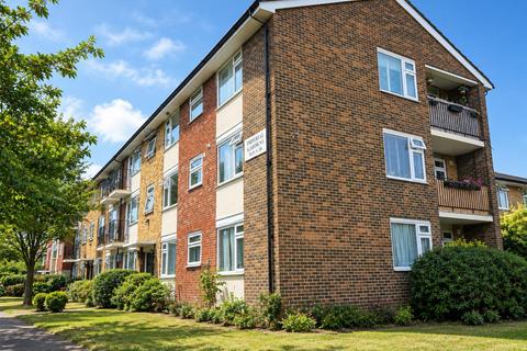 Imperial Gardens, Mitcham