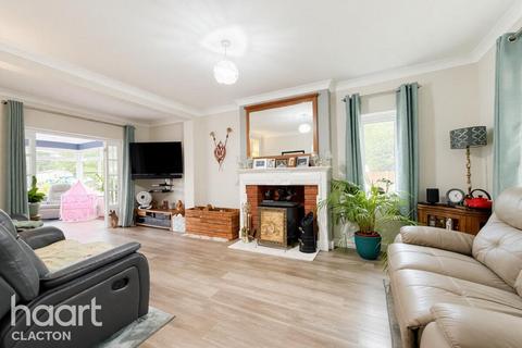 5 bedroom detached house for sale, London Road, Clacton-On-Sea