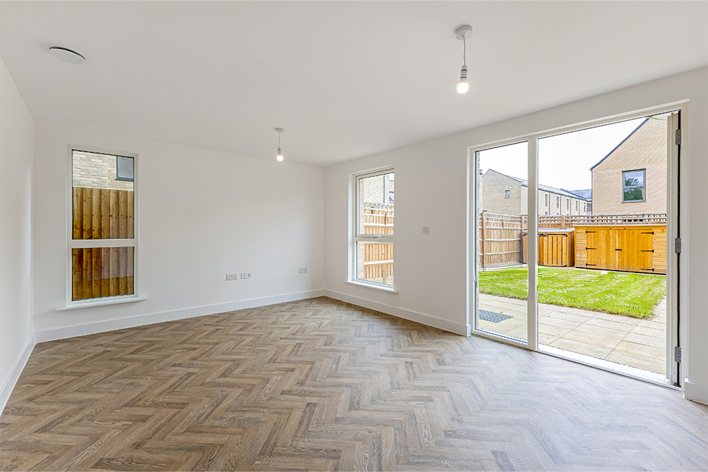 House in Oxford, Barton Park, Oxfordshire - View 2