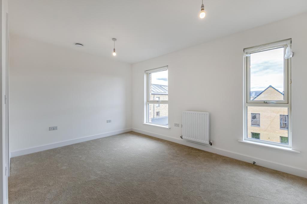 House in Oxford, Barton Park, Oxfordshire - View 5
