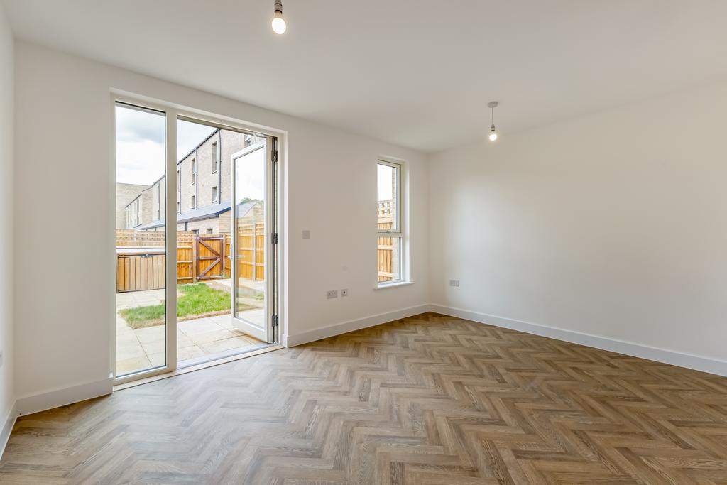 House in Oxford, Barton Park, Oxfordshire - View 2