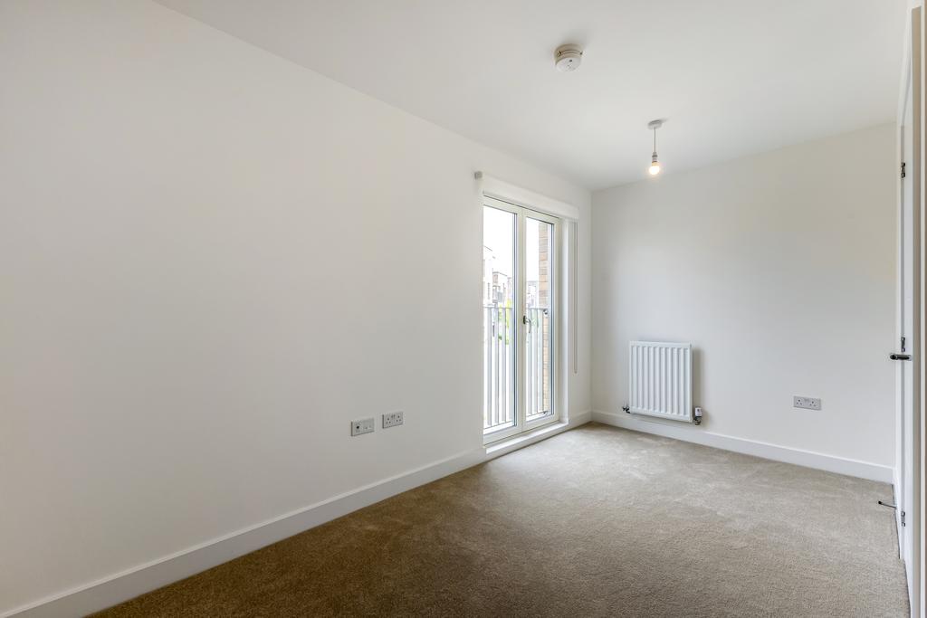 House in Oxford, Barton Park, Oxfordshire - View 4