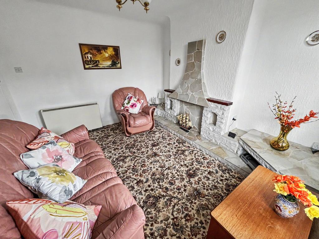 House in Bury - View 5