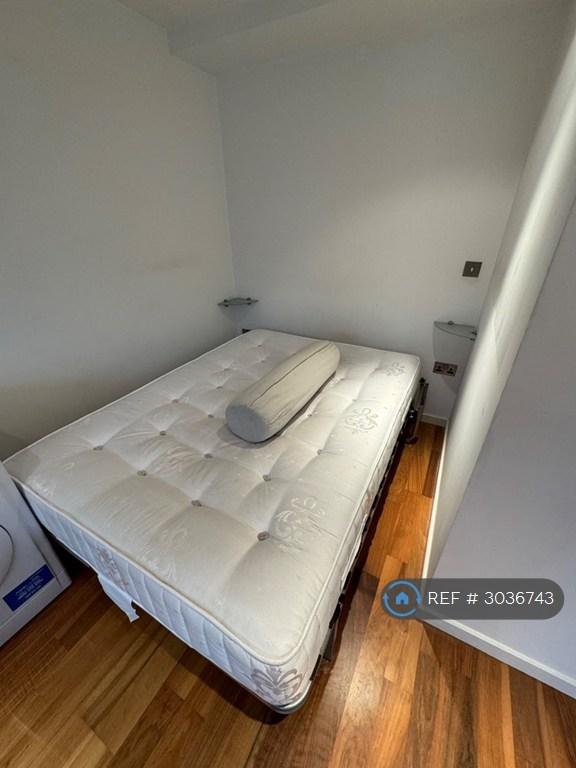 Apartment in Leeds - View 4