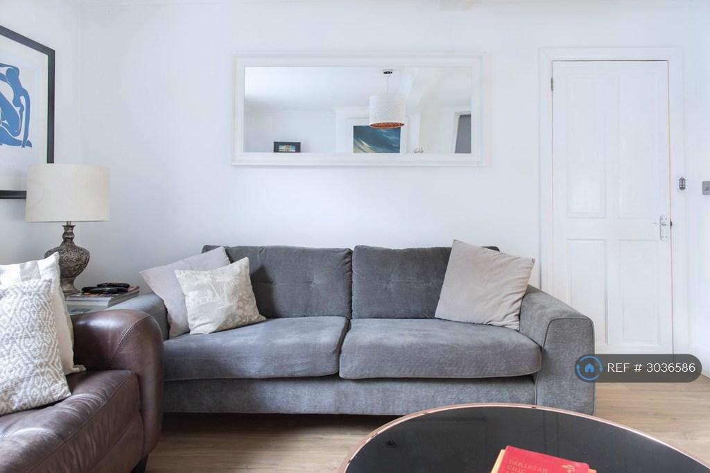 Apartment in London - View 3