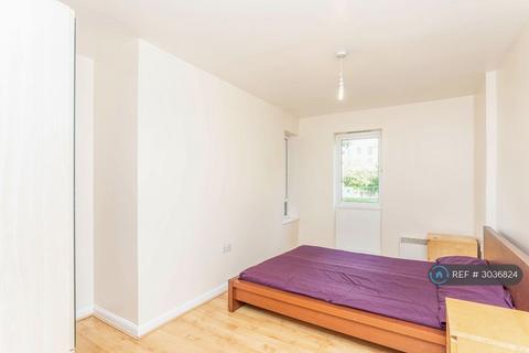 2 bedroom flat to rent, Linear View, Wembley, HA9