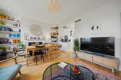 2 bedroom apartment for sale, Thornhill Crescent, London, N1