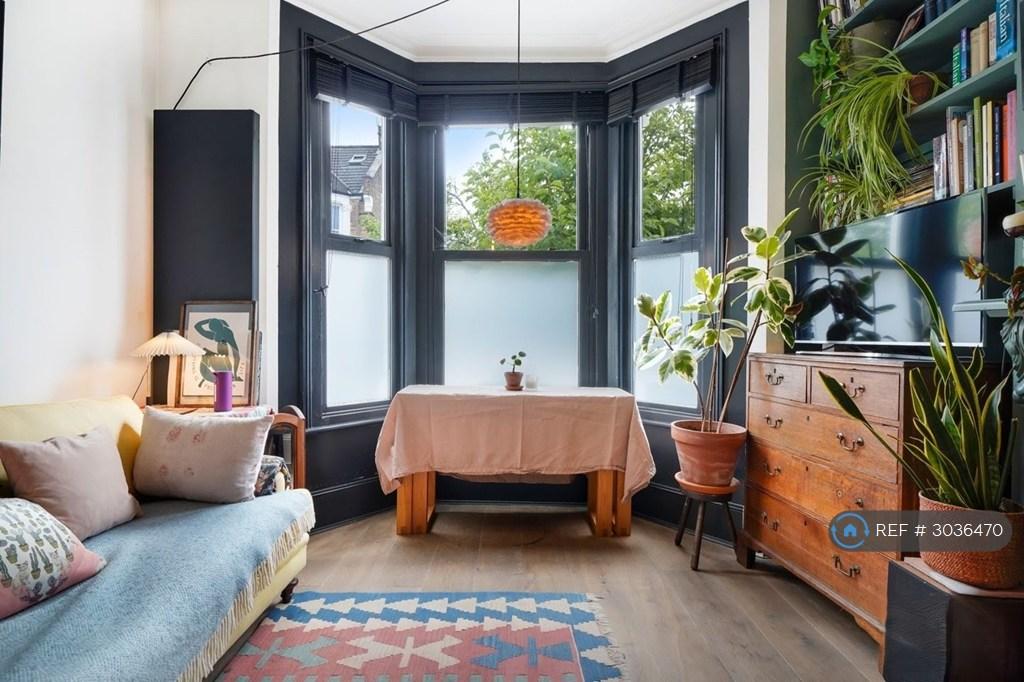 Apartment in London - View 2