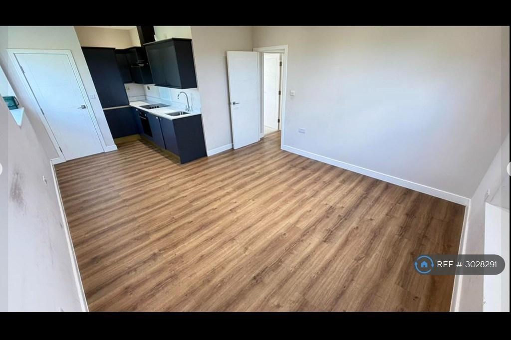 Apartment in London - View 2
