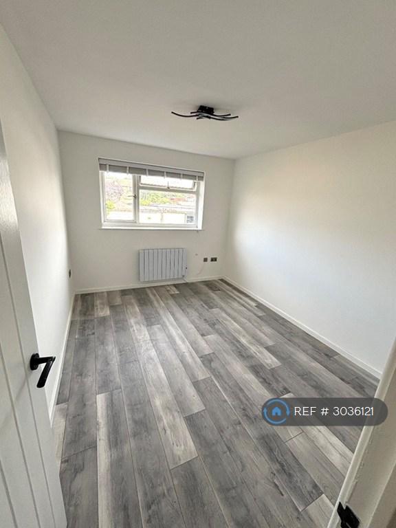 Apartment in Leeds - More