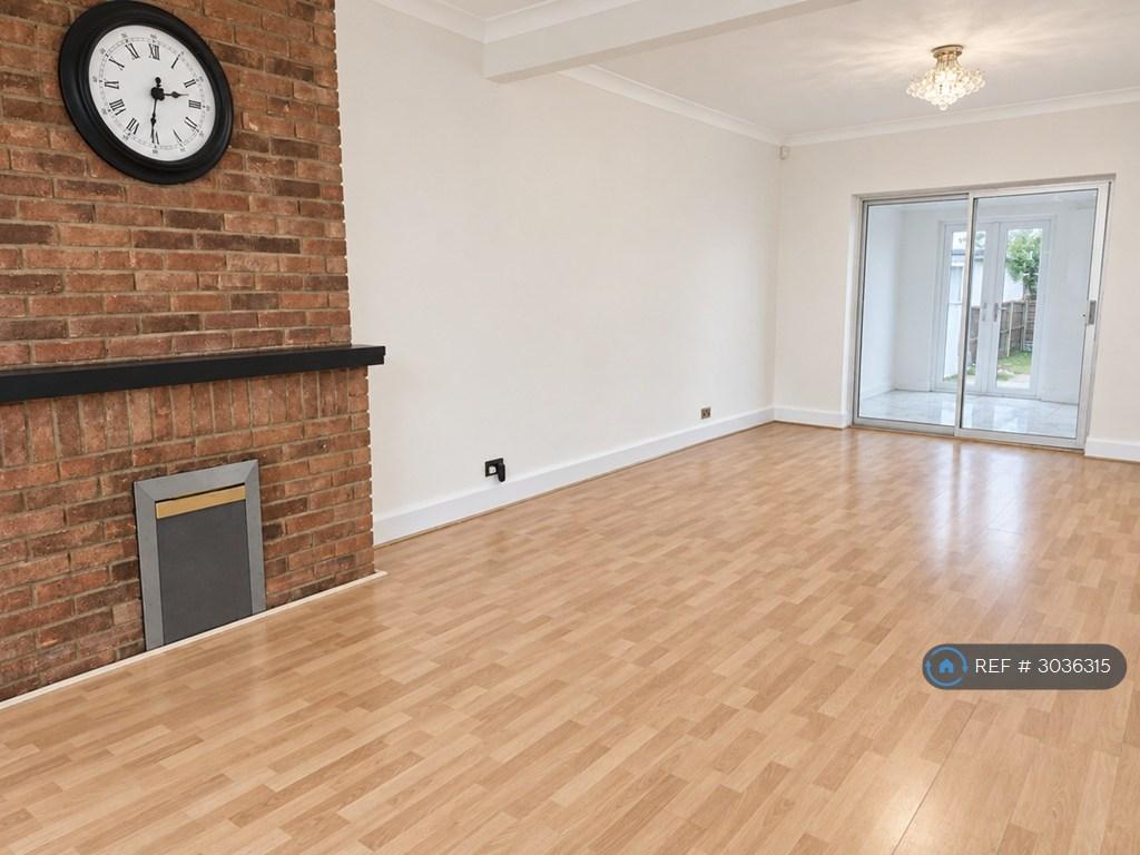 House in Romford - View 5