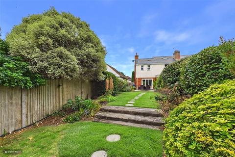 3 bedroom end of terrace house for sale, Updown Hill, Surrey GU20