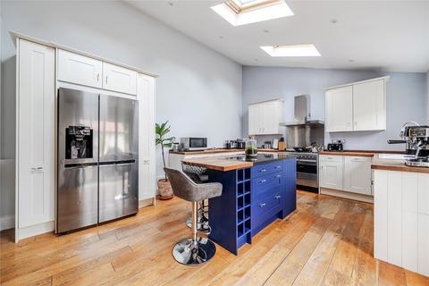 3 bedroom end of terrace house for sale, Updown Hill, Surrey GU20