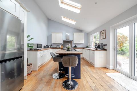 3 bedroom end of terrace house for sale, Updown Hill, Surrey GU20