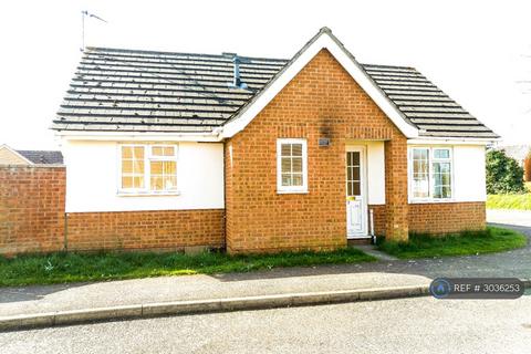 2 bedroom bungalow to rent, Robin Mews, Wisbech, PE13