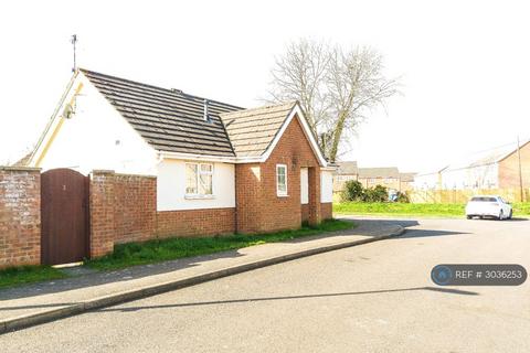 2 bedroom bungalow to rent, Robin Mews, Wisbech, PE13