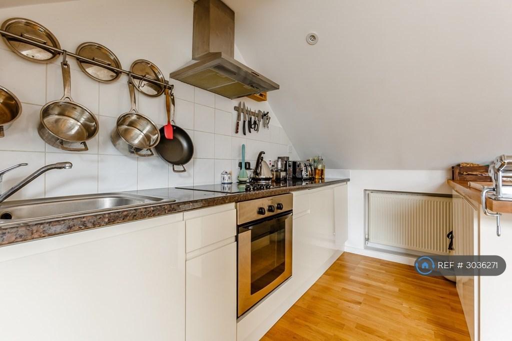 Apartment in London - View 4