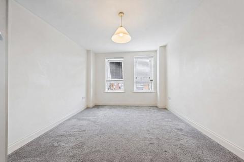 1 bedroom flat to rent, Heron Way, Maidenhead, Berkshire, SL6