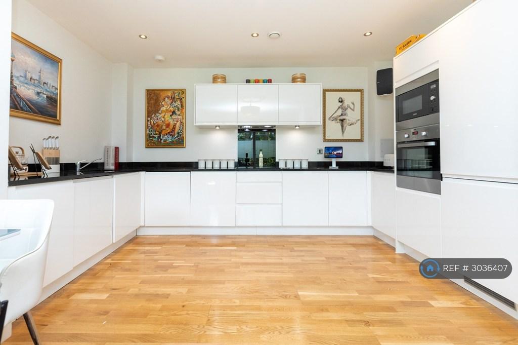 Apartment in London - View 4