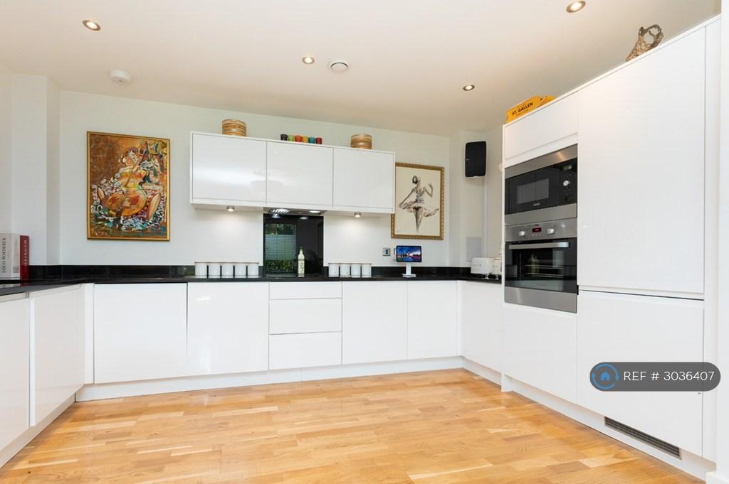 Apartment in London - View 5