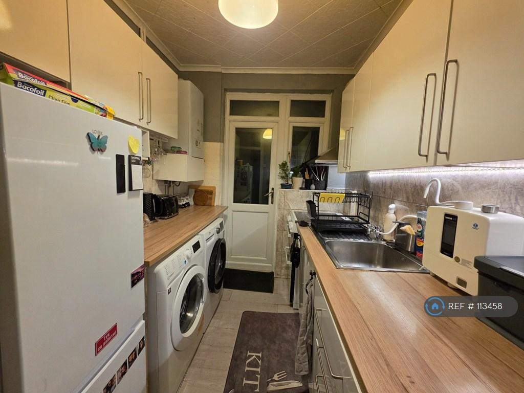 House in London - View 3