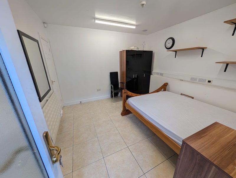 Apartment in London - View 2