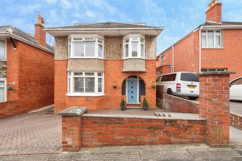 4 bedroom detached house for sale, Rodwell Avenue, WEYMOUTH