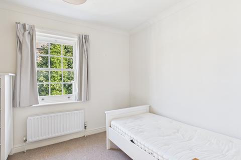 2 bedroom terraced house for sale, Willow Walk, Cambridge, Cambridgeshire