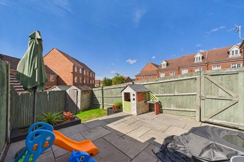 2 bedroom end of terrace house for sale, Cormorant Way, Leighton Buzzard, LU7