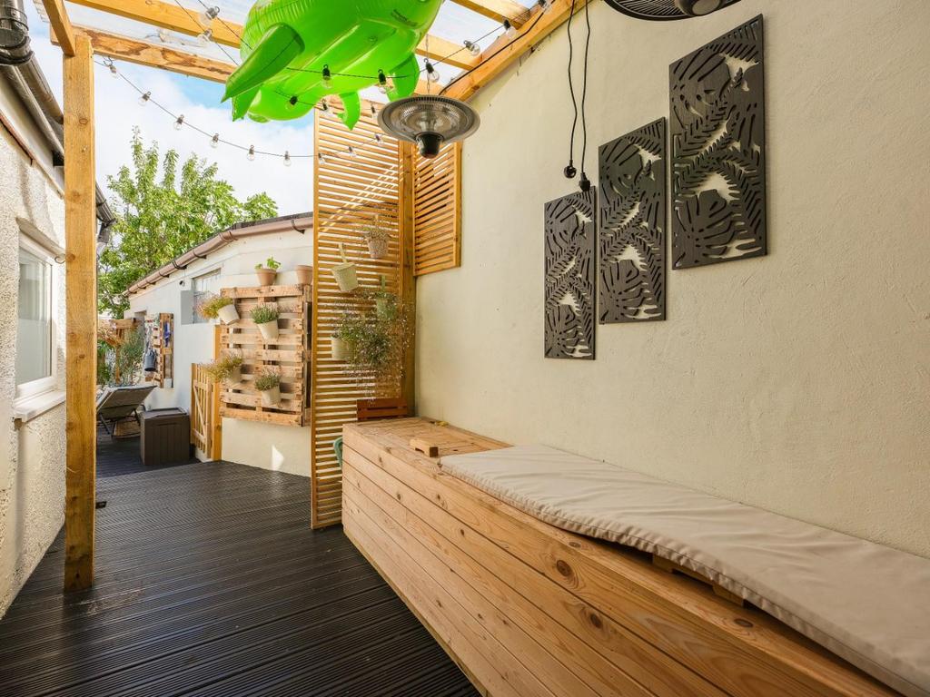House in Bristol - More