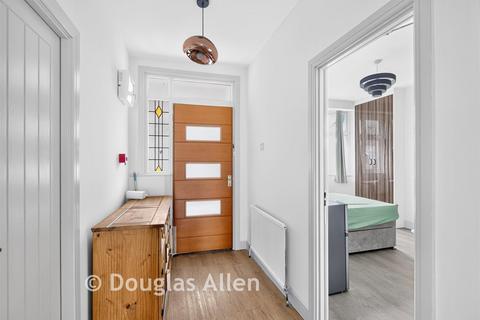 4 bedroom semi-detached bungalow for sale, Crownhill Road, Woodford Green IG8
