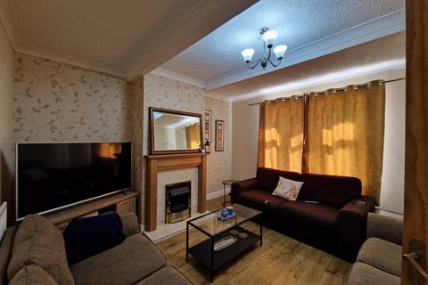 3 bedroom property to rent, Grange Road, STOURBRIDGE, DY9