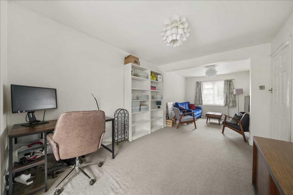 House in London - View 5