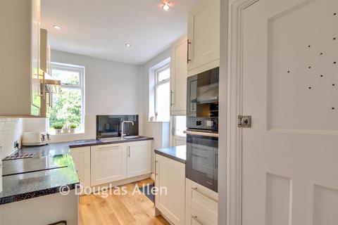 4 bedroom semi-detached house for sale, Glamis Drive, Hornchurch RM11