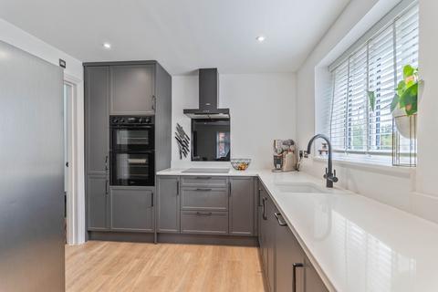 4 bedroom detached house for sale, Gloch Wen Close, Rhiwderin, NP10